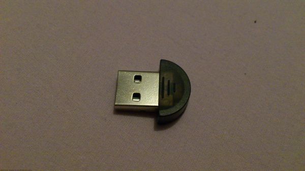 Super Mini Bluetooth Dongle Adapter 2.0 (Vista Compatible)